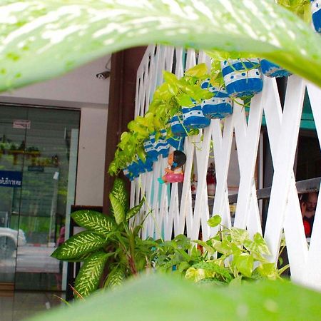 Phuthara Hostel Phuket Exteriör bild